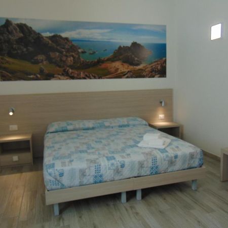 Mio & Tuyo Hotel Santa Teresa Gallura Buitenkant foto